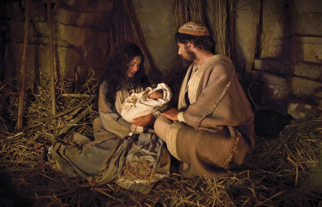 nativity scene mary joseph baby jesus